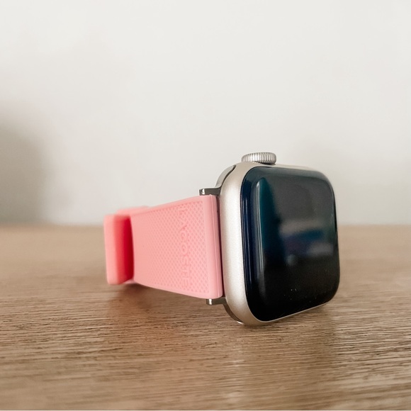 *CLEARANCE* LACOSTE Petit Pique Pink Silicone Strap for Apple Watch 38mm/40mm - Picture 2 of 3